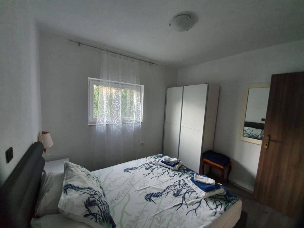 Apartmani Lucija Масленица Экстерьер фото