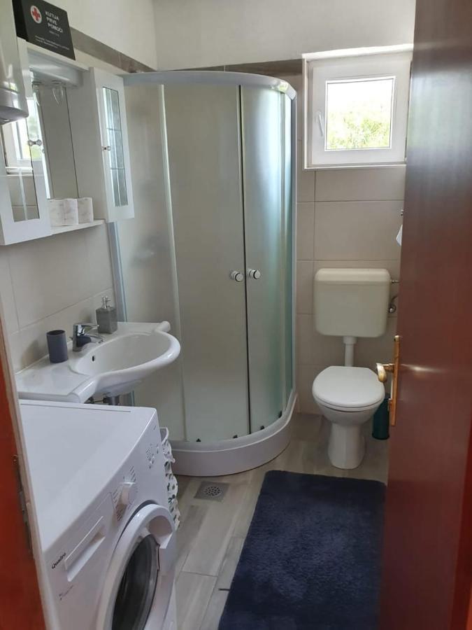 Apartmani Lucija Масленица Экстерьер фото