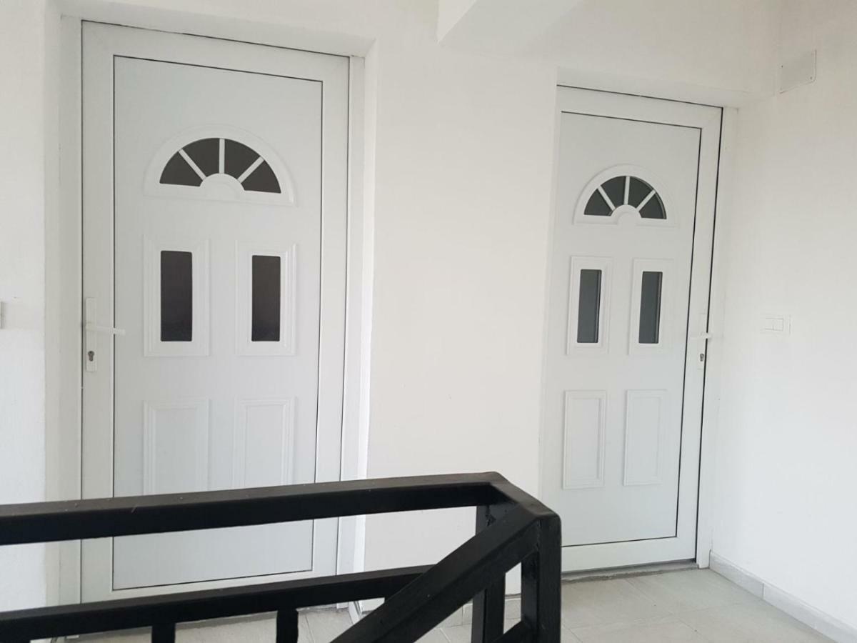 Apartmani Lucija Масленица Экстерьер фото