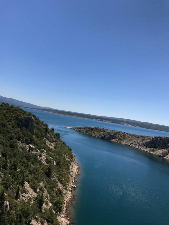 Apartmani Lucija Масленица Экстерьер фото